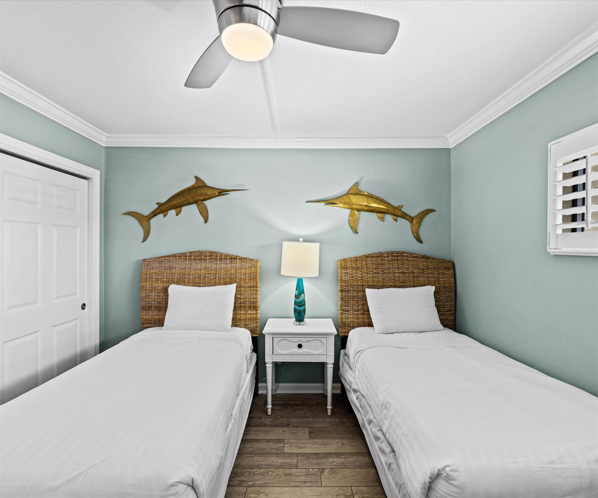 HSRC 210 Second Bedroom With Twin Beds