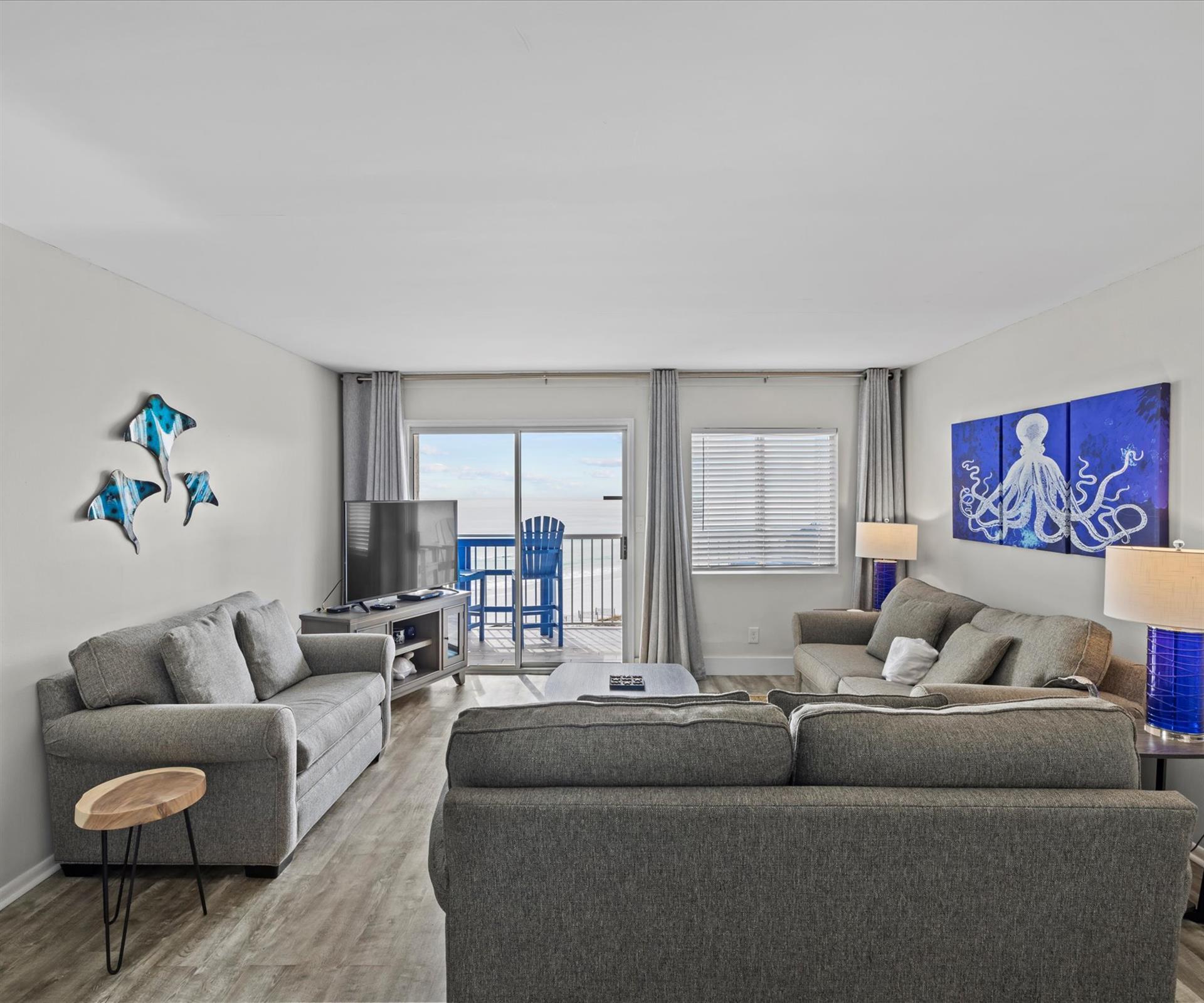 HSRC 619 Living Area With Balcony View