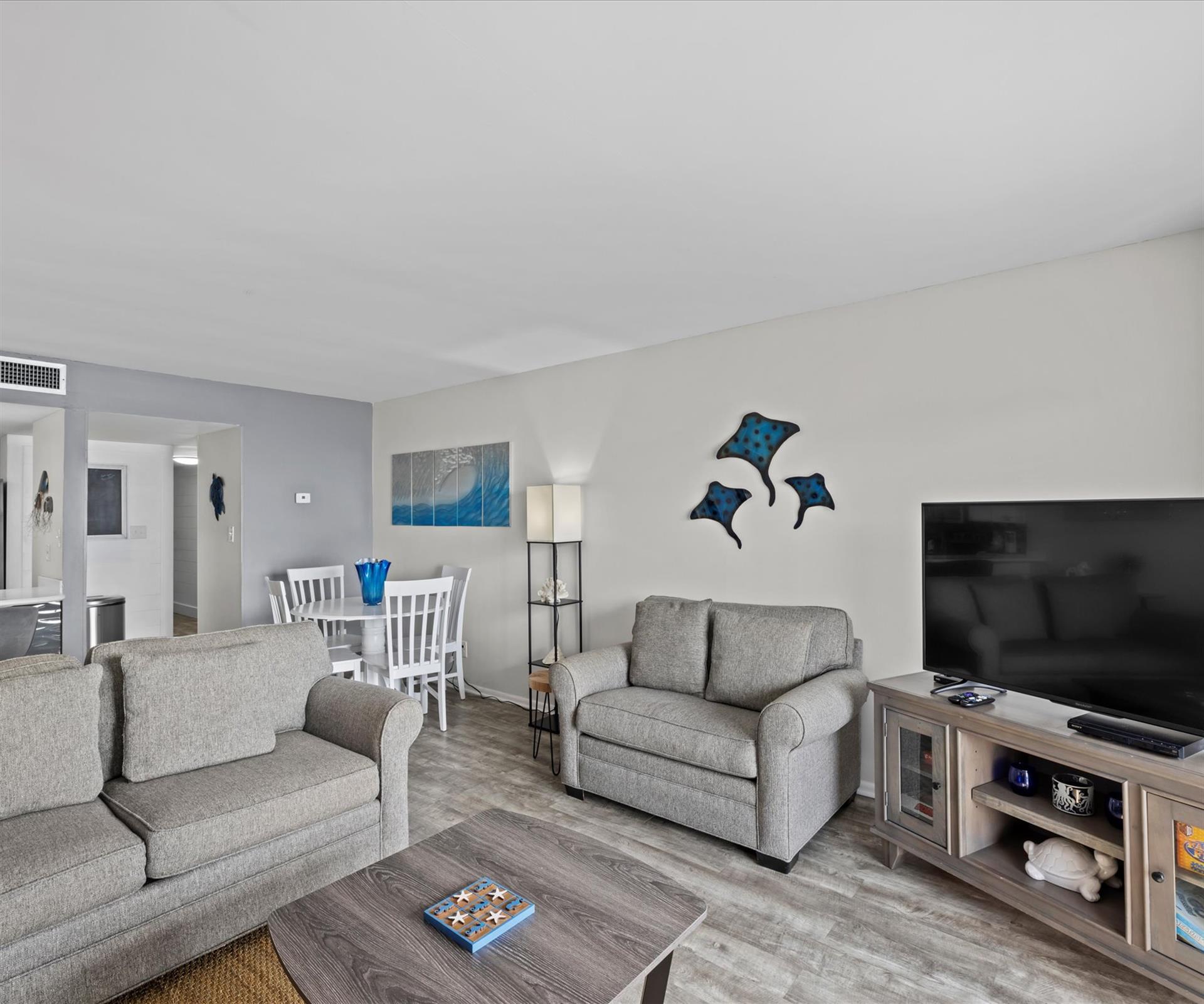 HSRC 619 Living Area