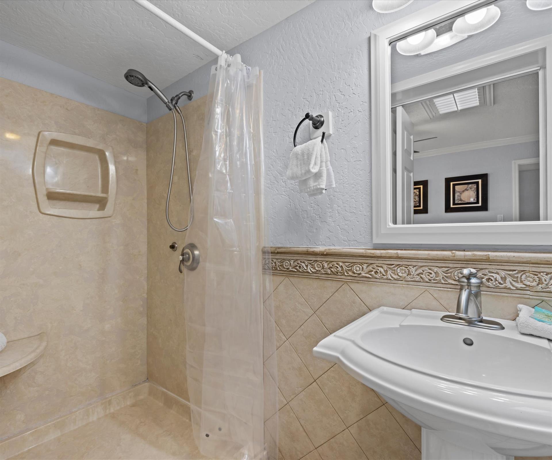 HSRC 1A Master Bathroom With Walkin Shower
