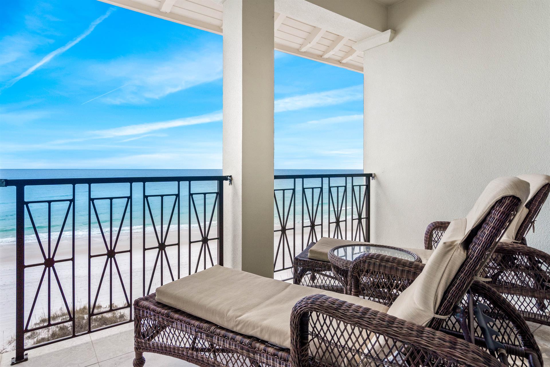 3rd Floor King Master Bedroom w Private Balcony and Large Private Master Bathroom