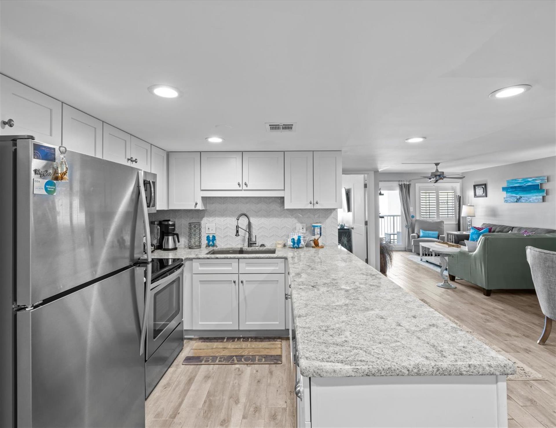 HSRC 404 Kitchen With Stainless Steel Appliances