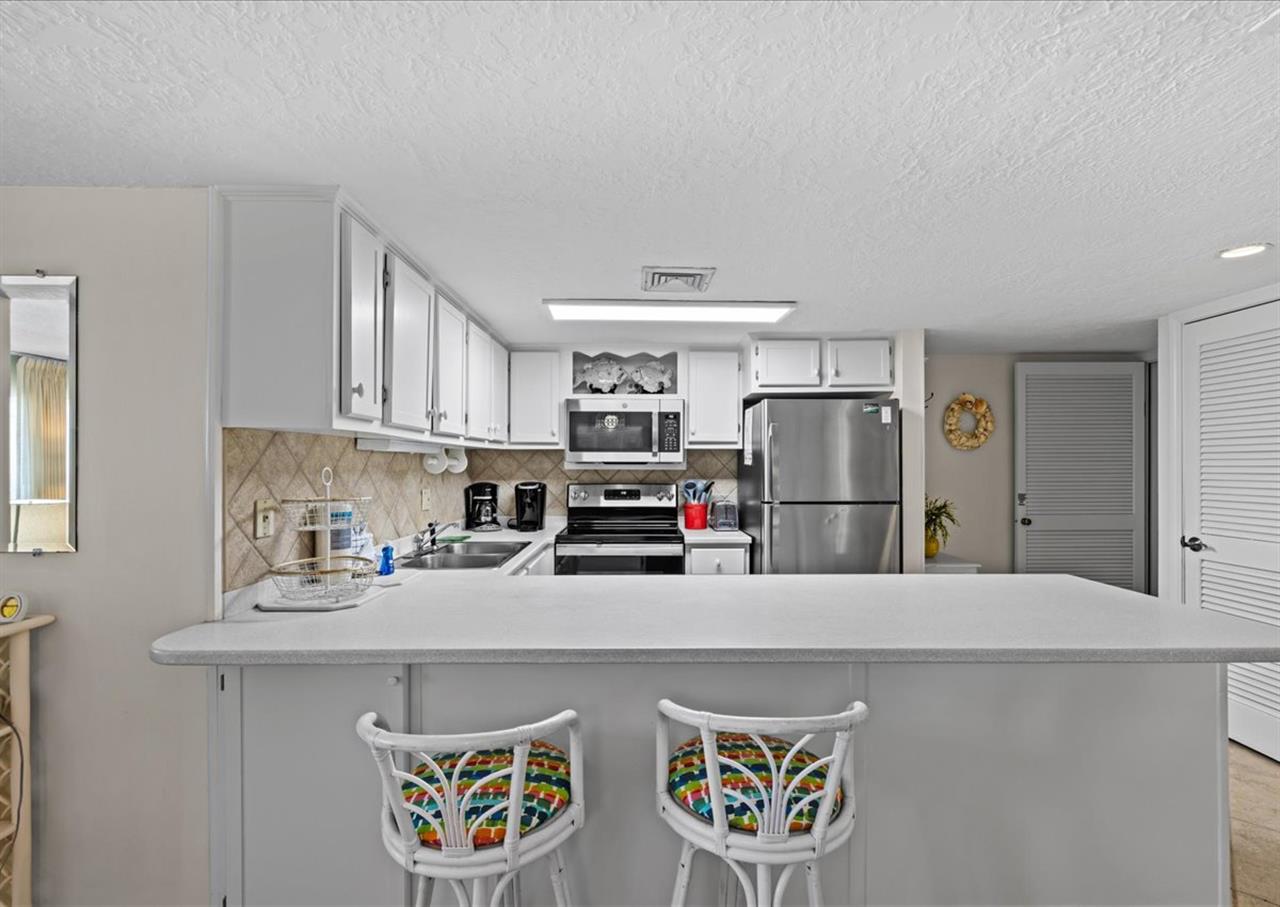 HSRC 702 Breakfast BarKitchen