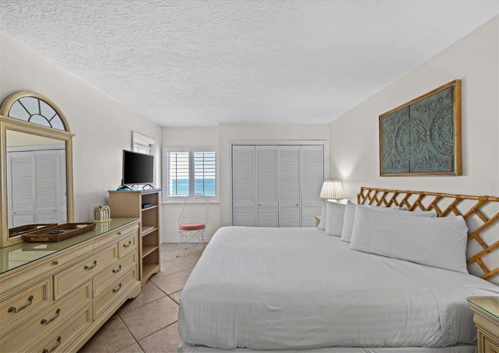 HSRC 702 Master Bedroom With King Bed And Gulf View