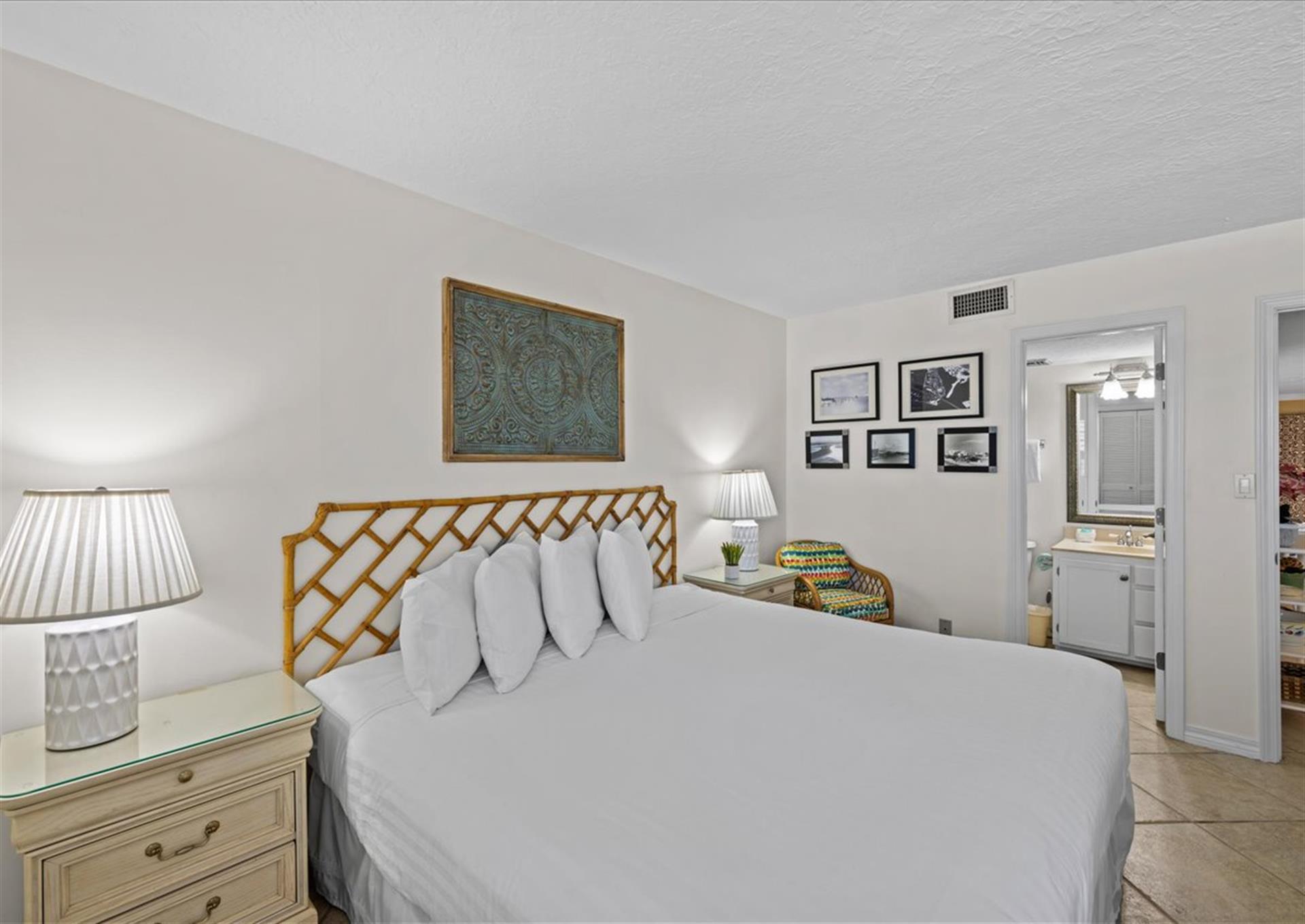 HSRC 702 Master Bedroom With King Bed