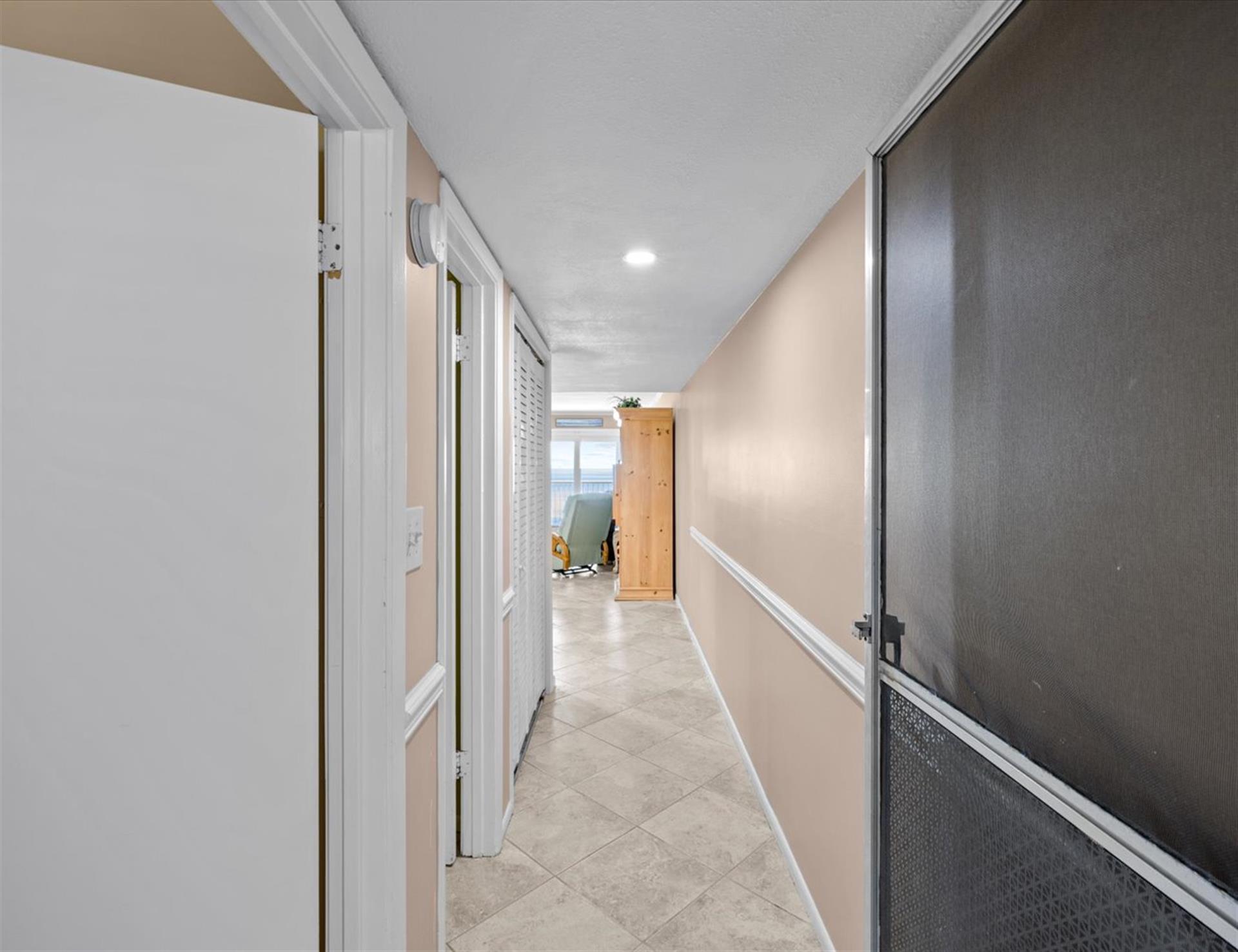 HSRC 609 Entrance to Unit