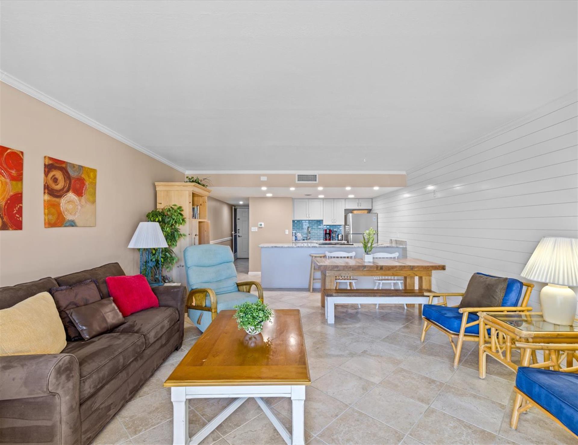 HSRC 609 Living Area