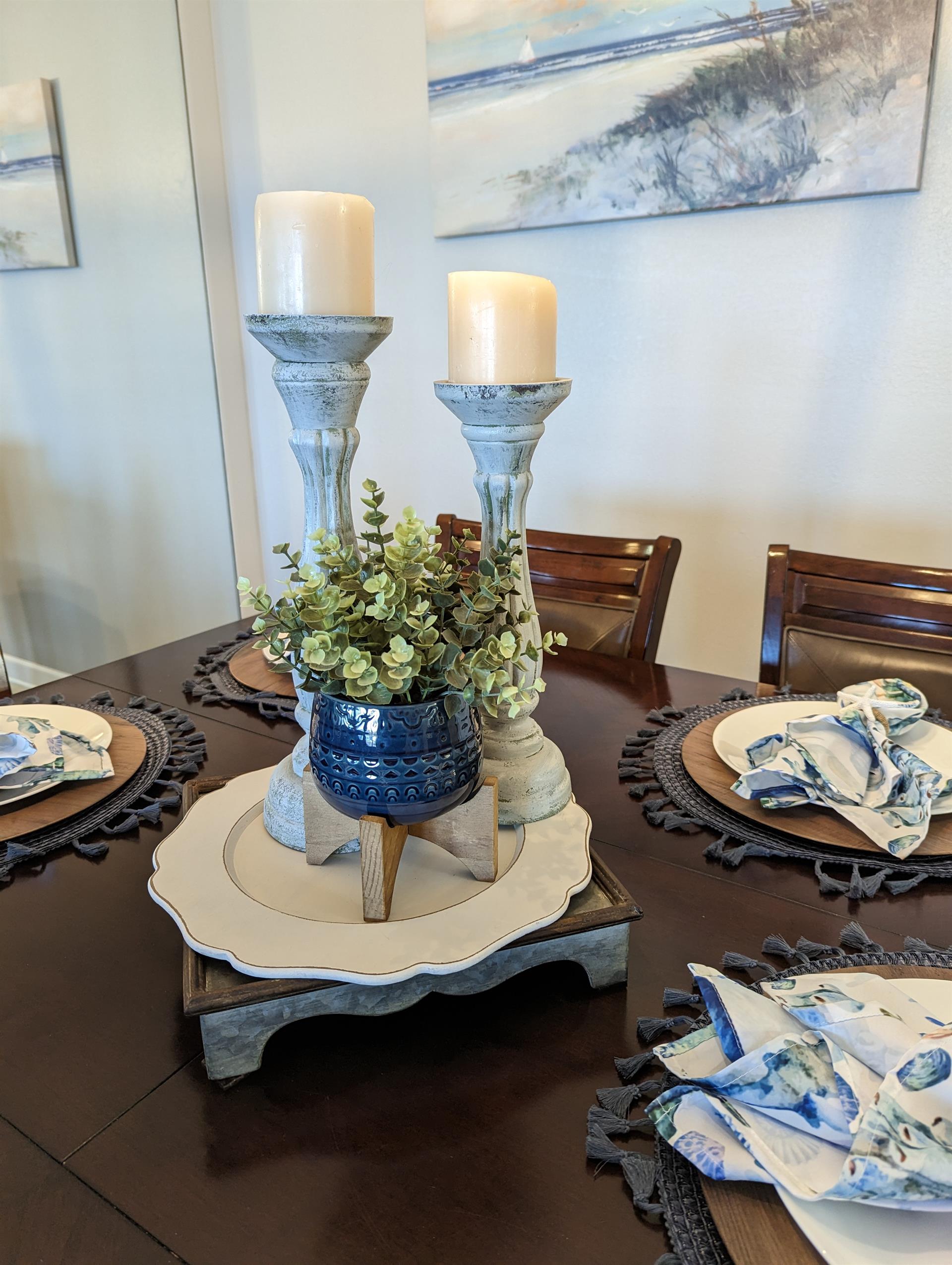 HSRC 218 Dining Table Decor