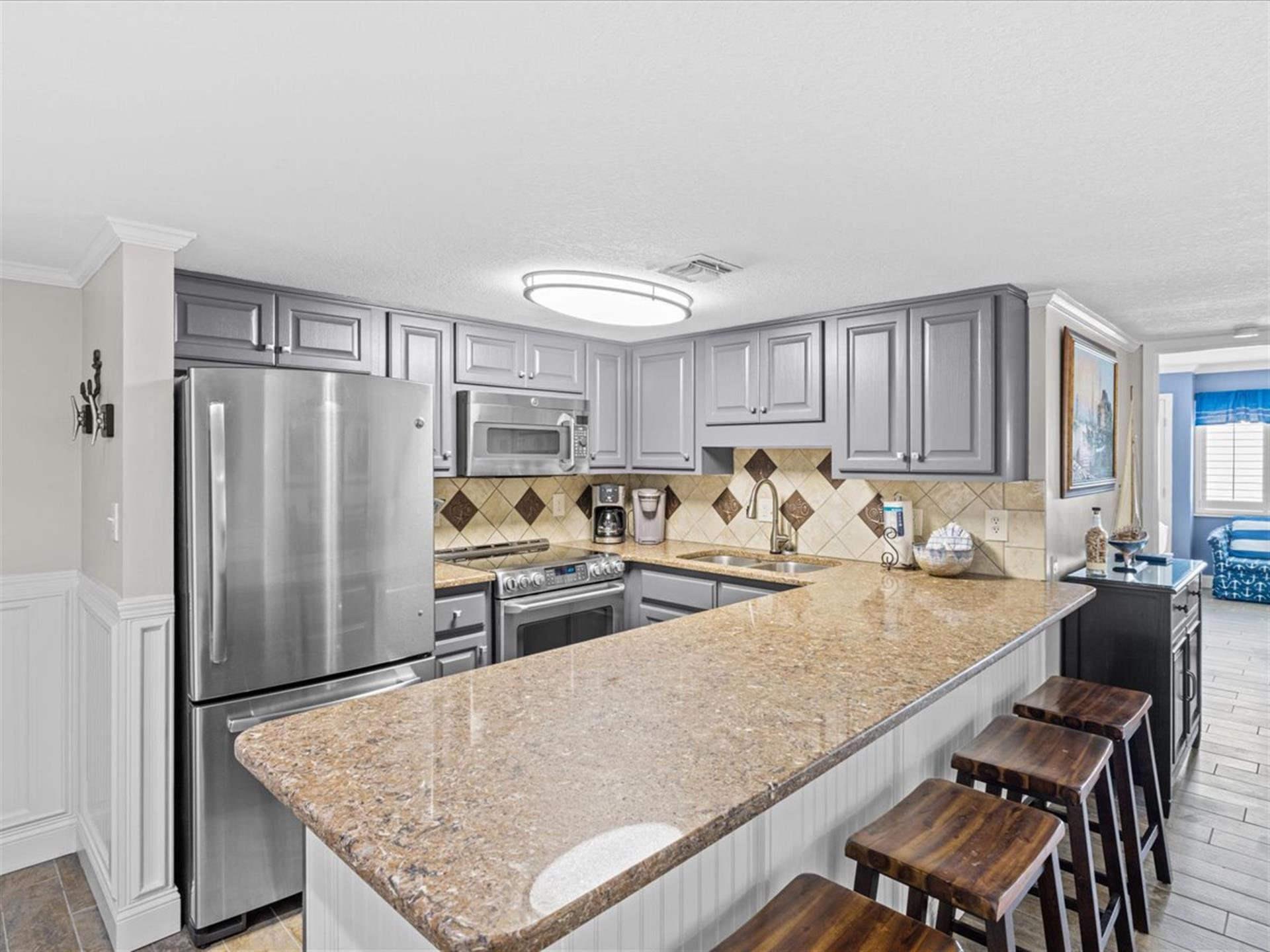 HSRC 504 Breakfast Bar Kitchen