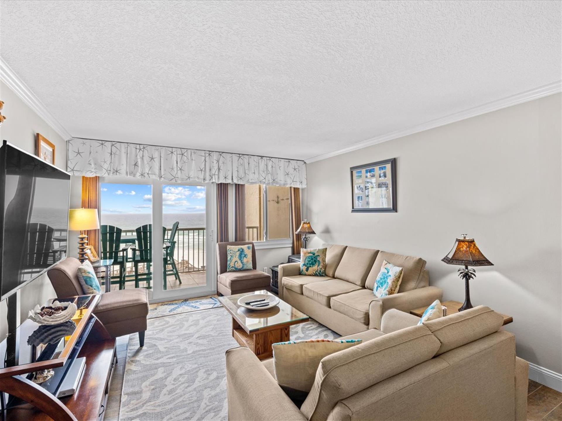 HSRC 504 Living Area And Balcony View