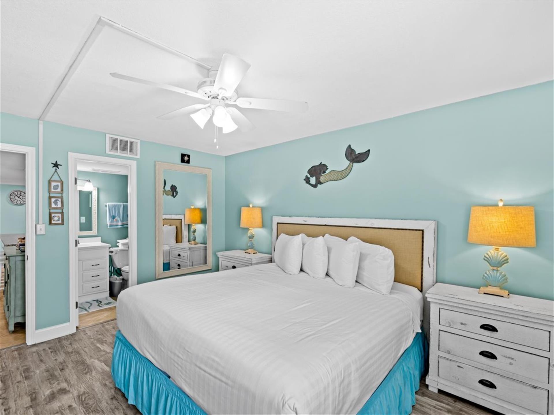 HSRC 617 Master Bedroom With King Bed