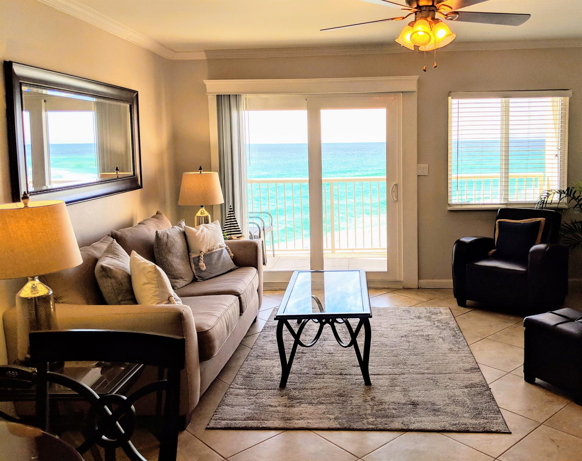 HSRC 622 Living Area With Gulf View