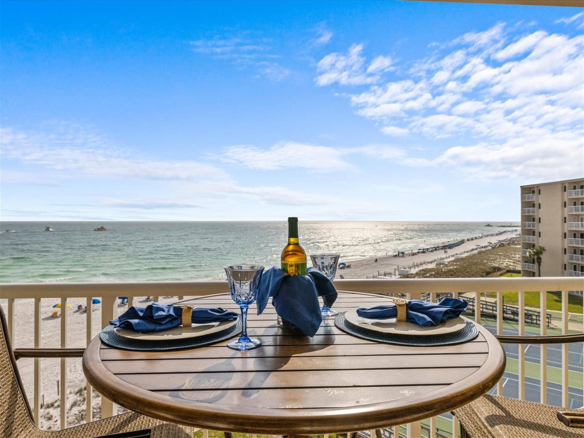 HSRC 522 Private Balcony