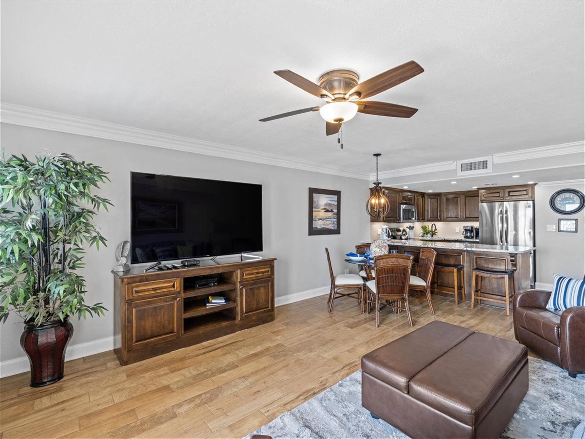 HSRC 522 Living Area