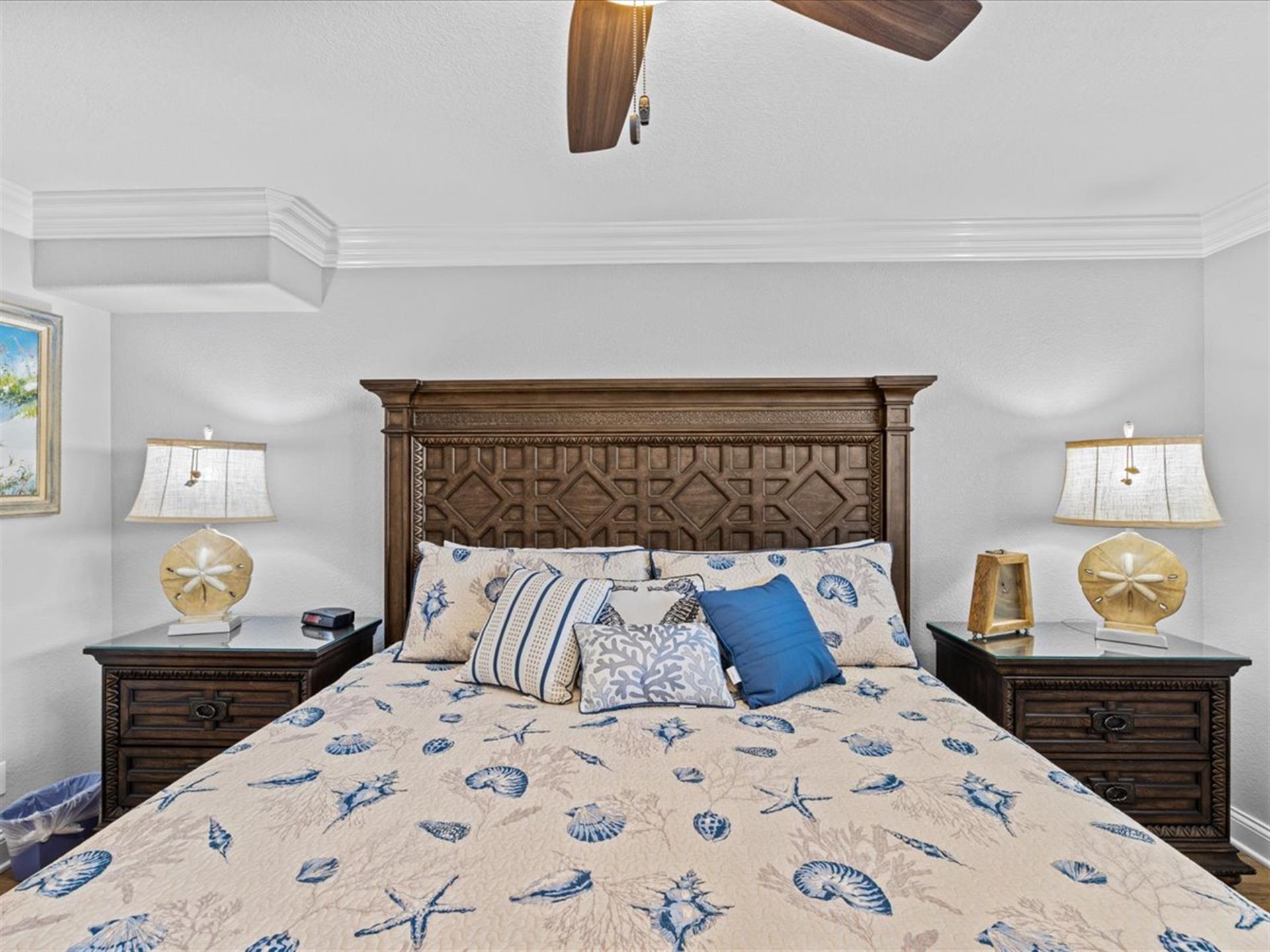 HSRC 522 Bedroom With King Bed