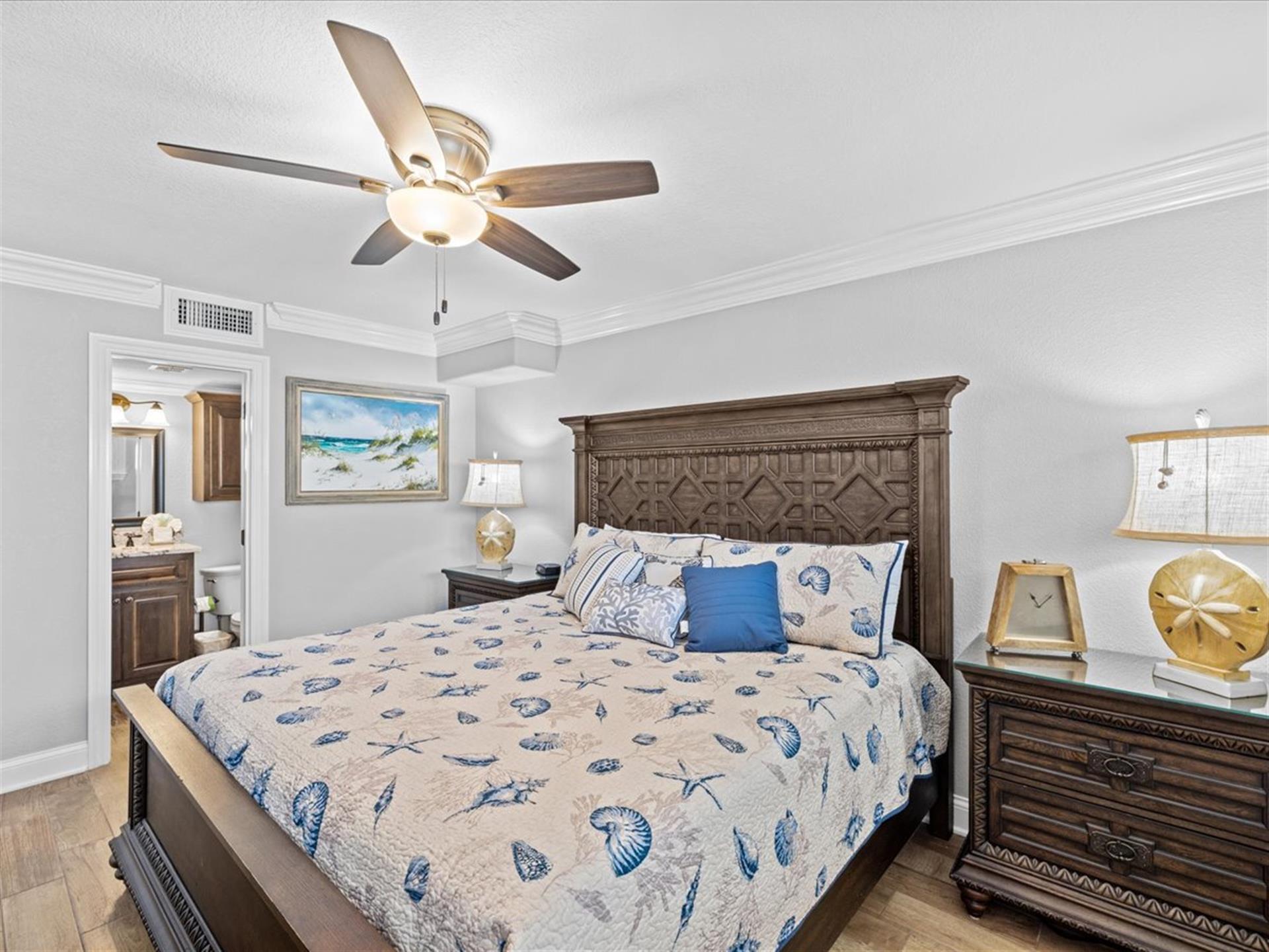 HSRC 522 Bedroom With King Bed