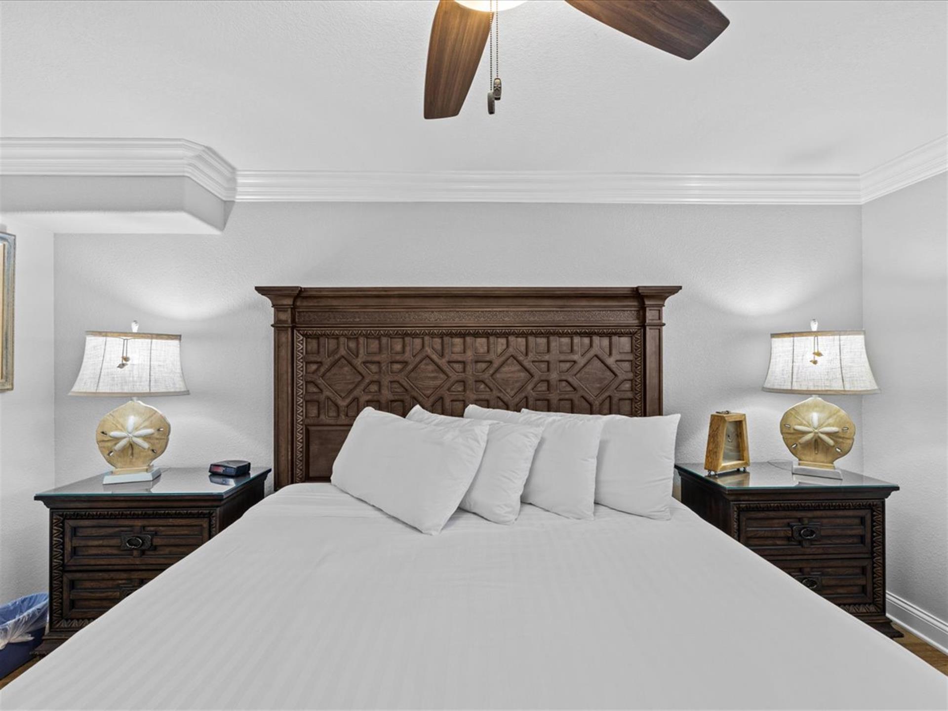 HSRC 522 Bedroom With King Bed