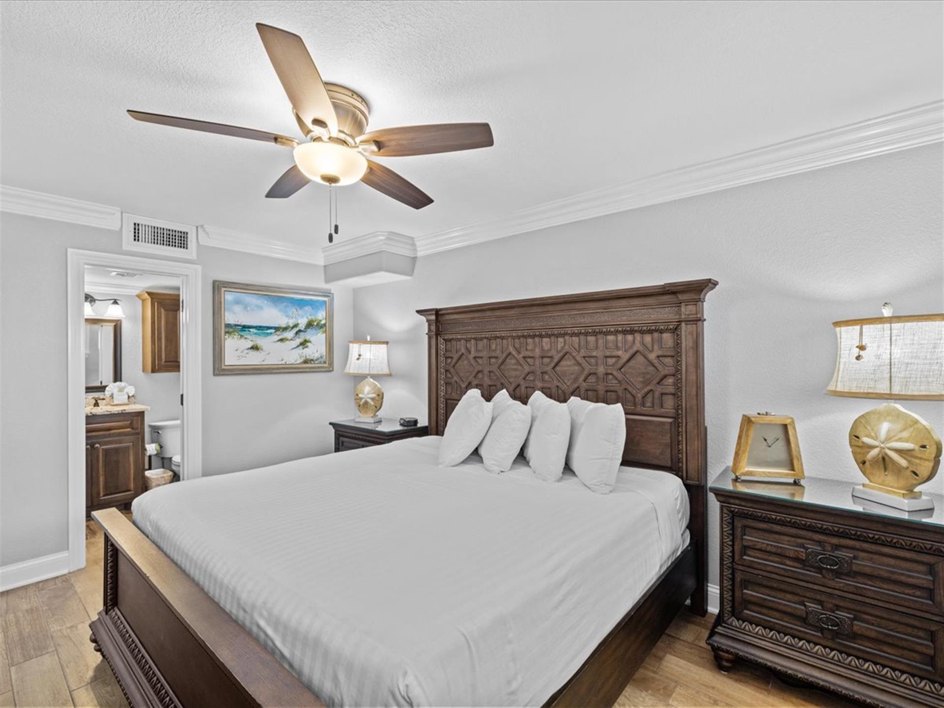 HSRC 522 Bedroom With King Bed