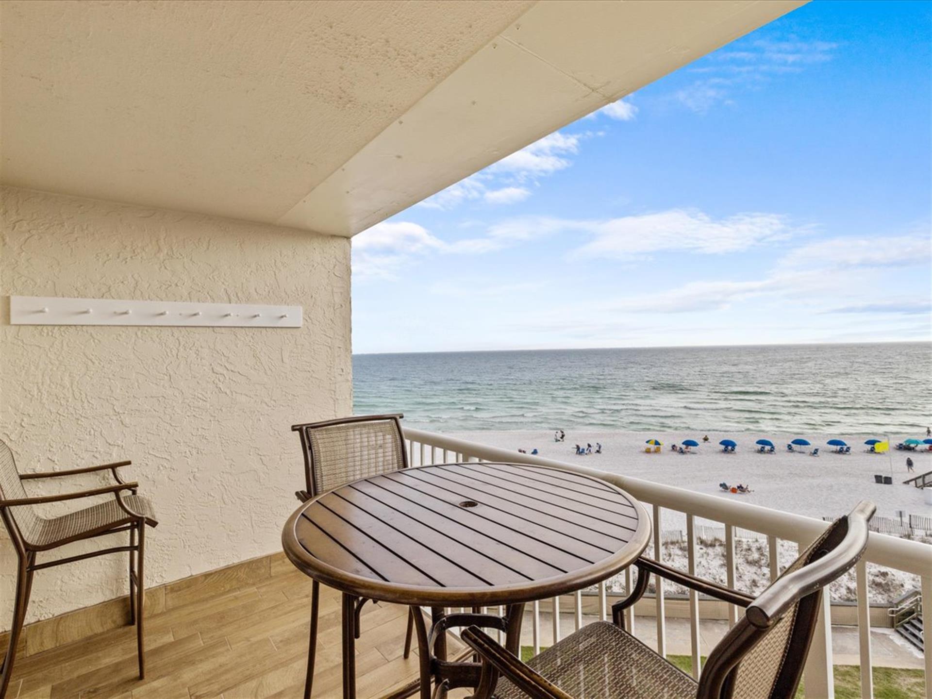 HSRC 522 Private Balcony With Gulf View