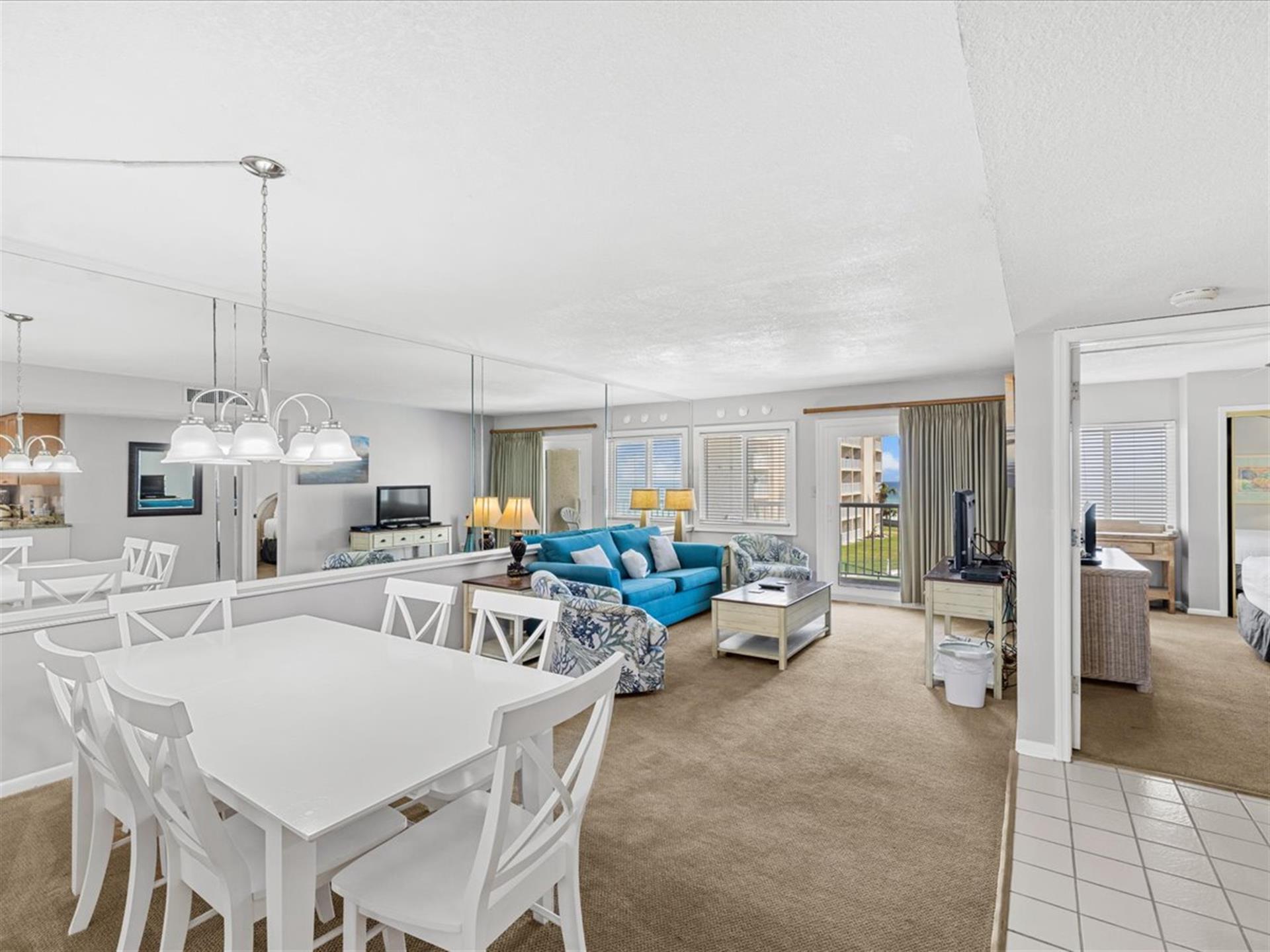 HSRC 308 Dining And Living Areas