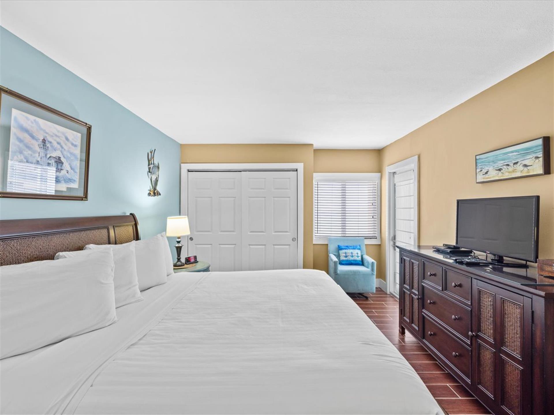 HSRC 510 Master Bedroom With King Bed