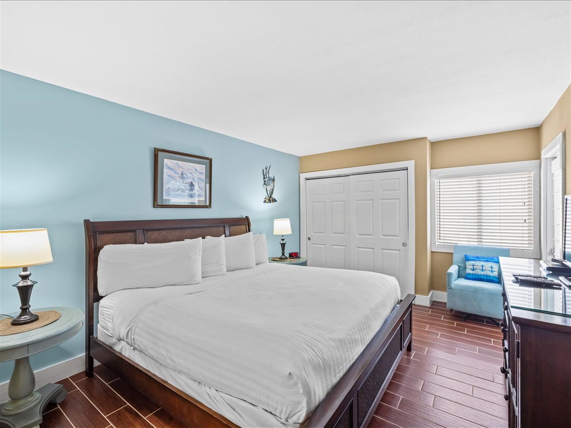 HSRC 510 Master Bedroom With King Bed