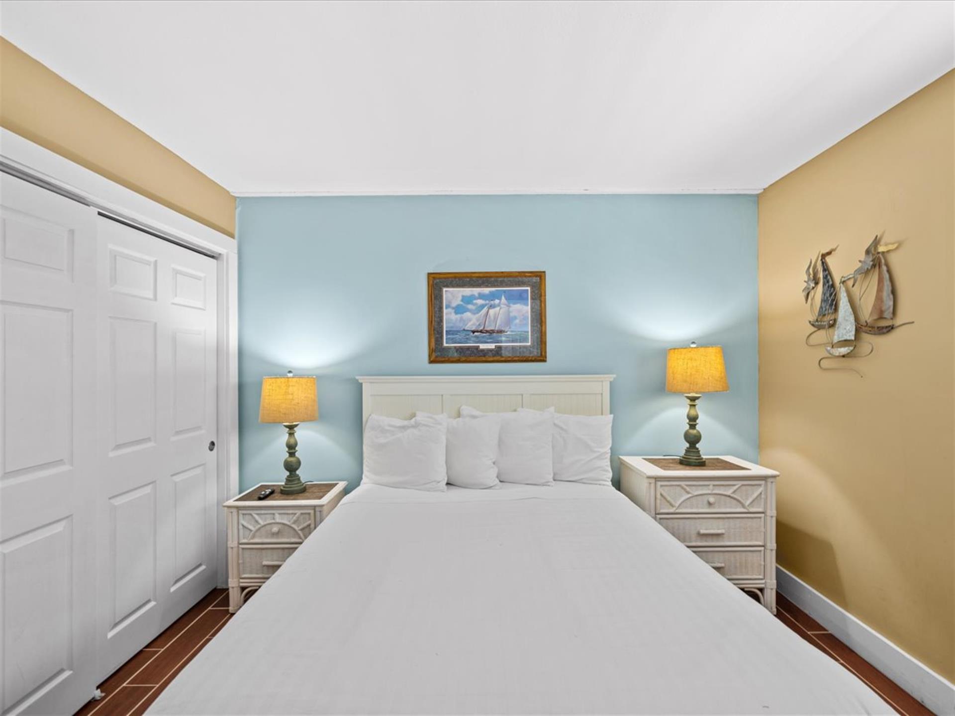 HSRC 510 Second Bedroom With Queen Bed