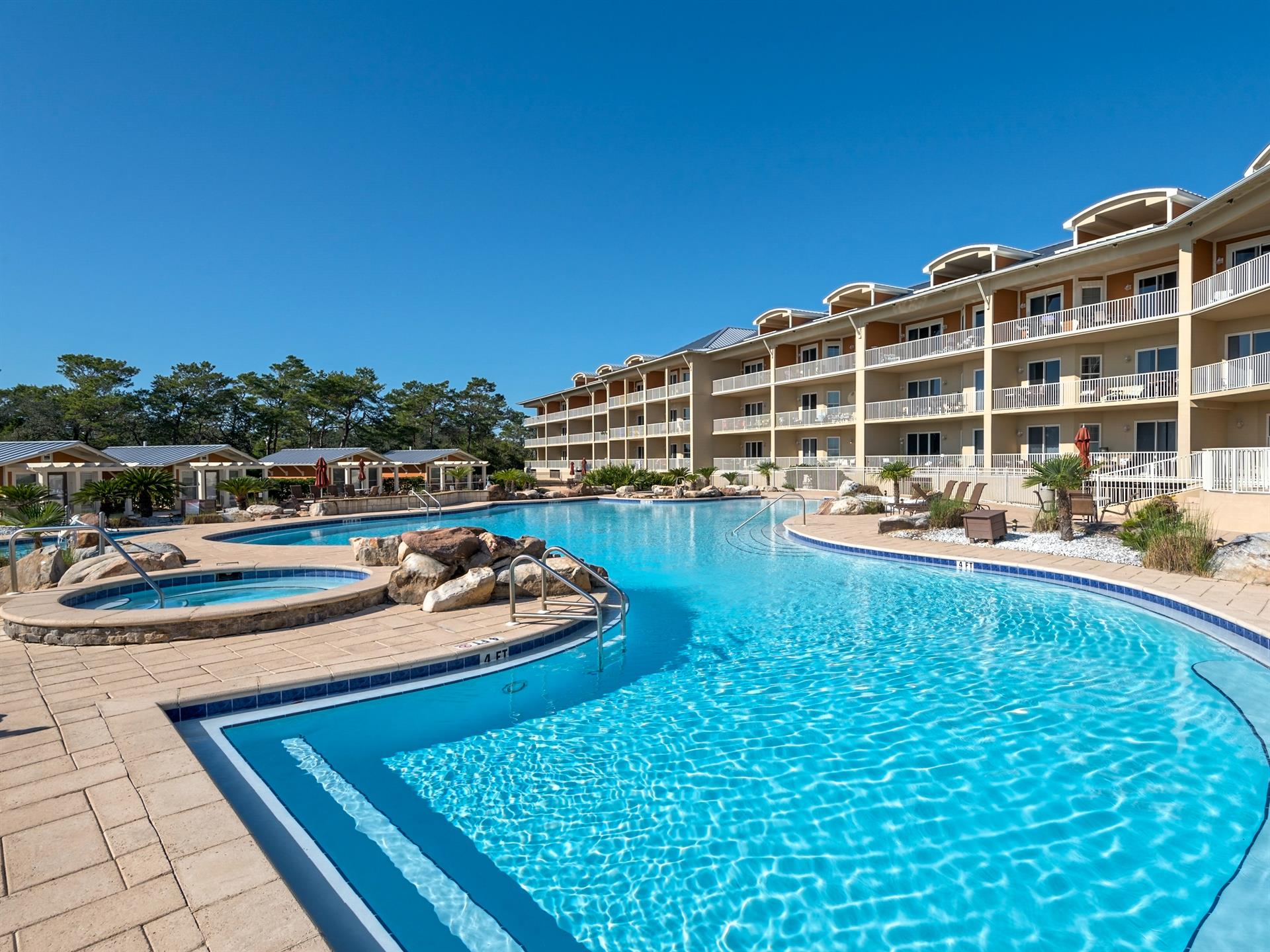 Amazing Complex Pool Area