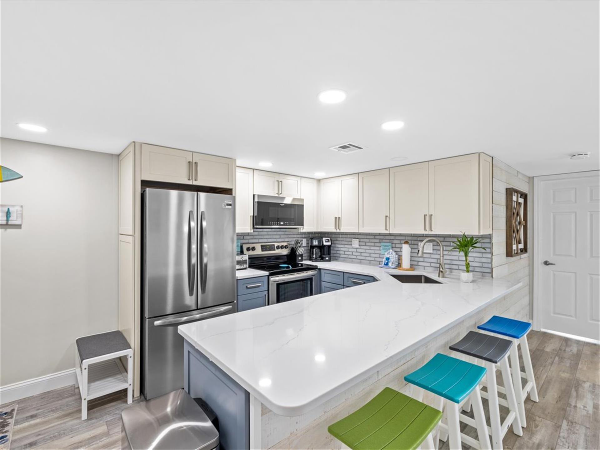 HSRC 501 Kitchen  Breakfast Bar