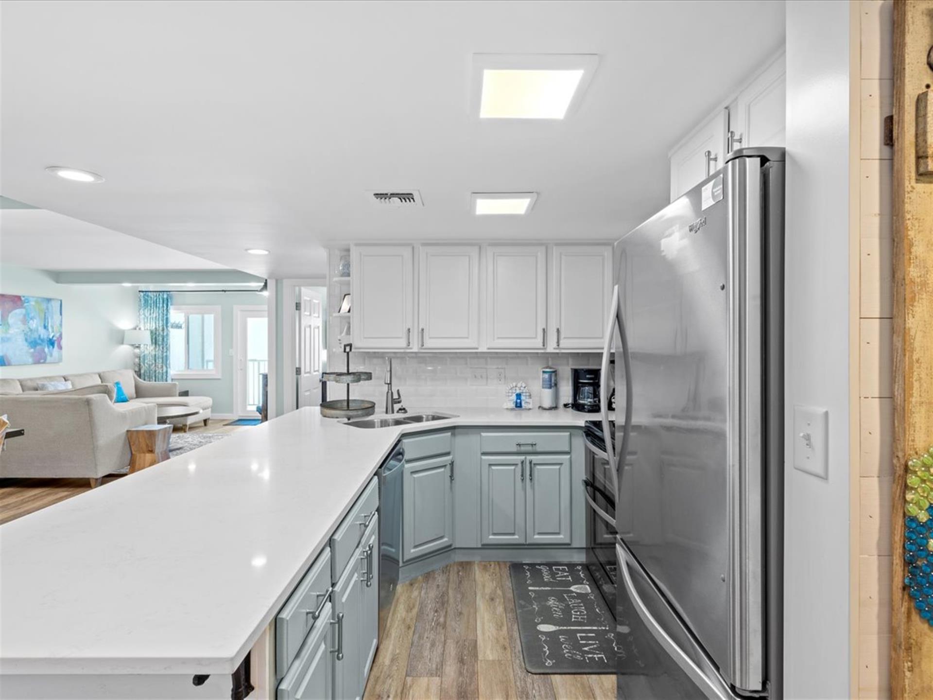 HSRC 618 Kitchen With Stainless Steel Appliances