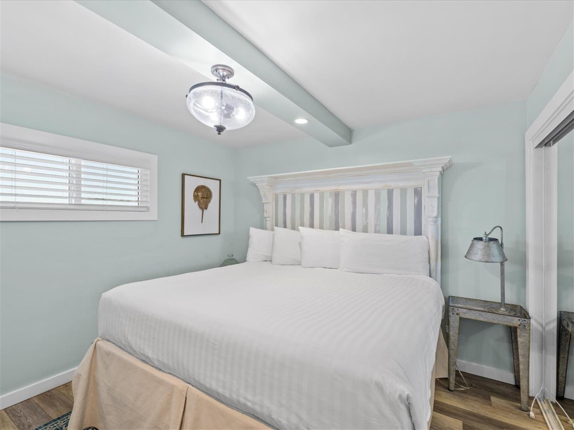 HSRC 618 Second Bedroom With King Bed