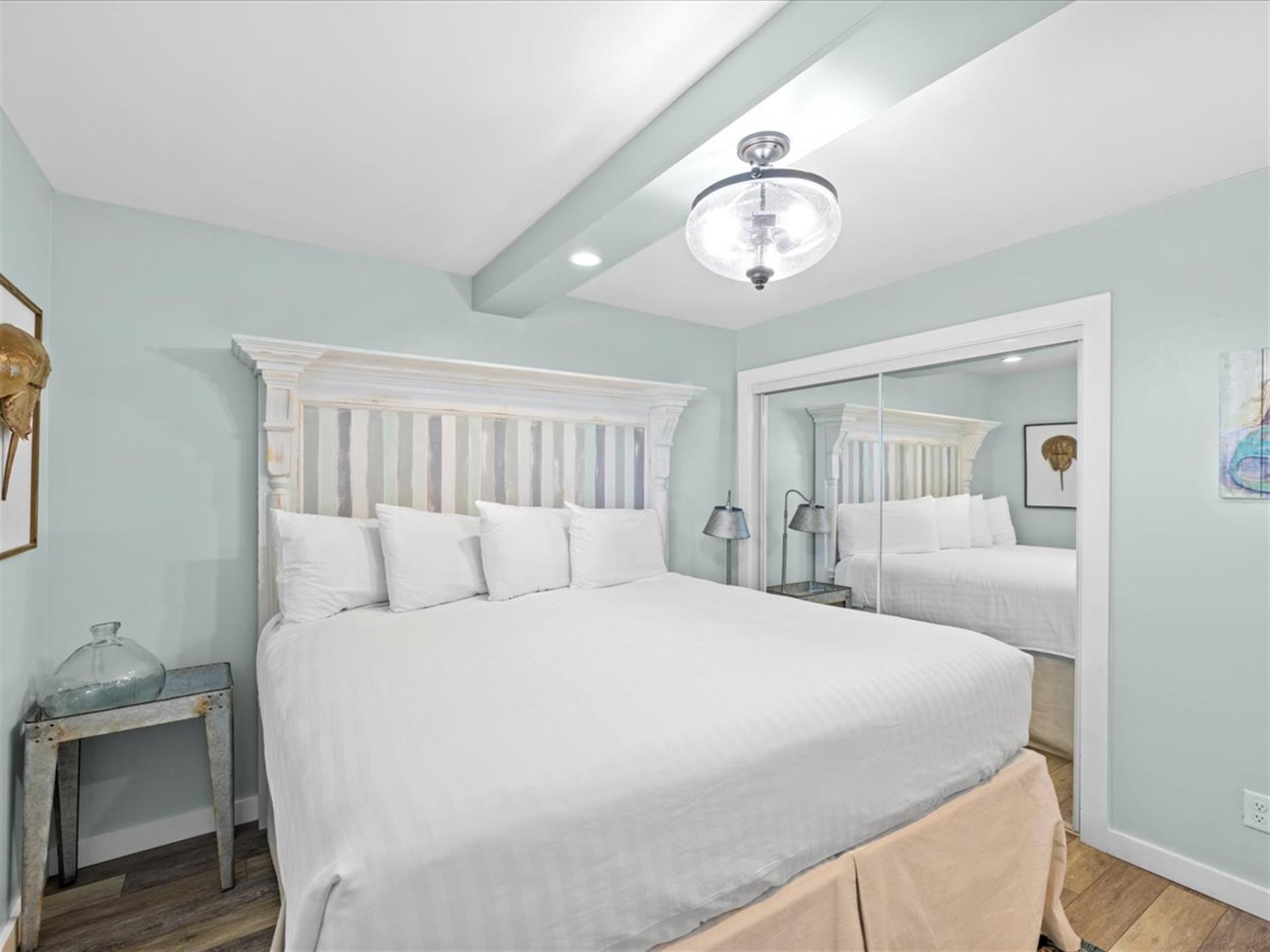 HSRC 618 Second Bedroom With King Bed