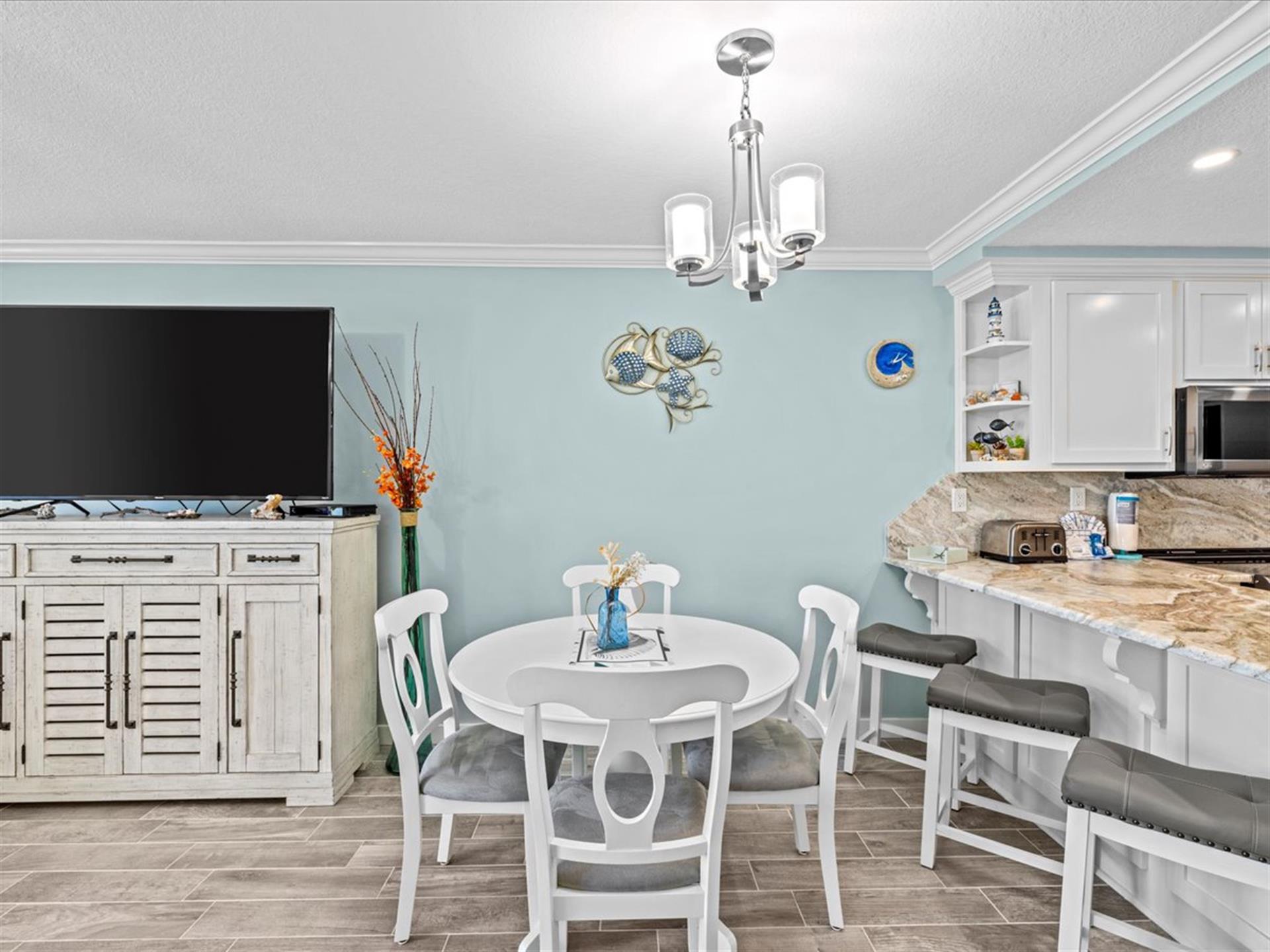 HSRC 722 Dining Area