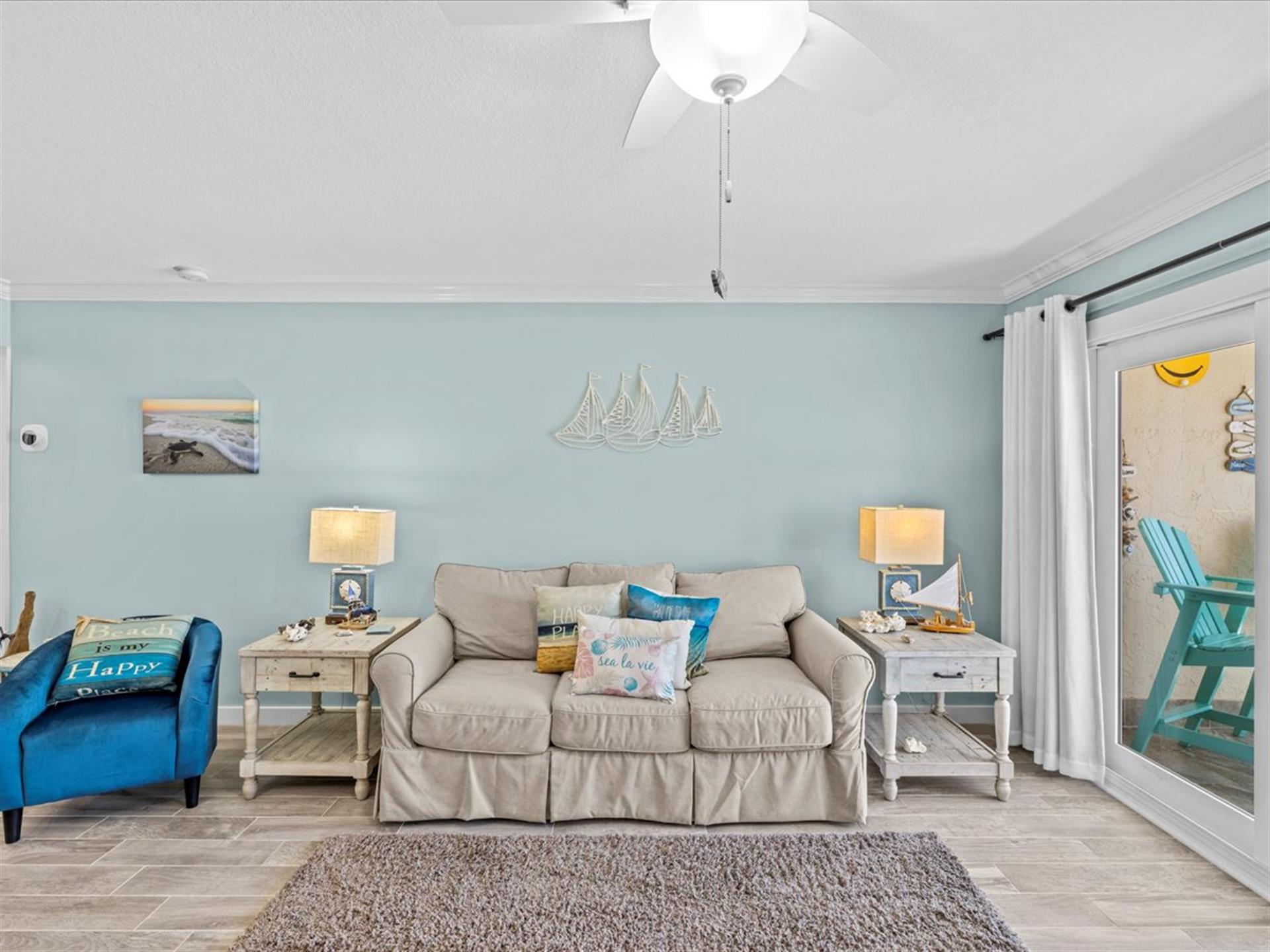 HSRC 722 Living Area