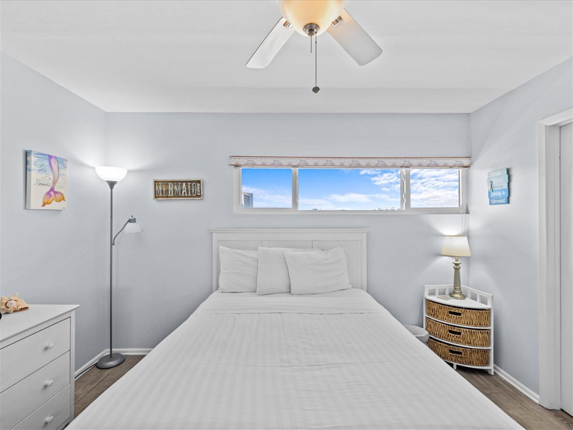 HSRC 307 Second Bedroom With Queen Bed