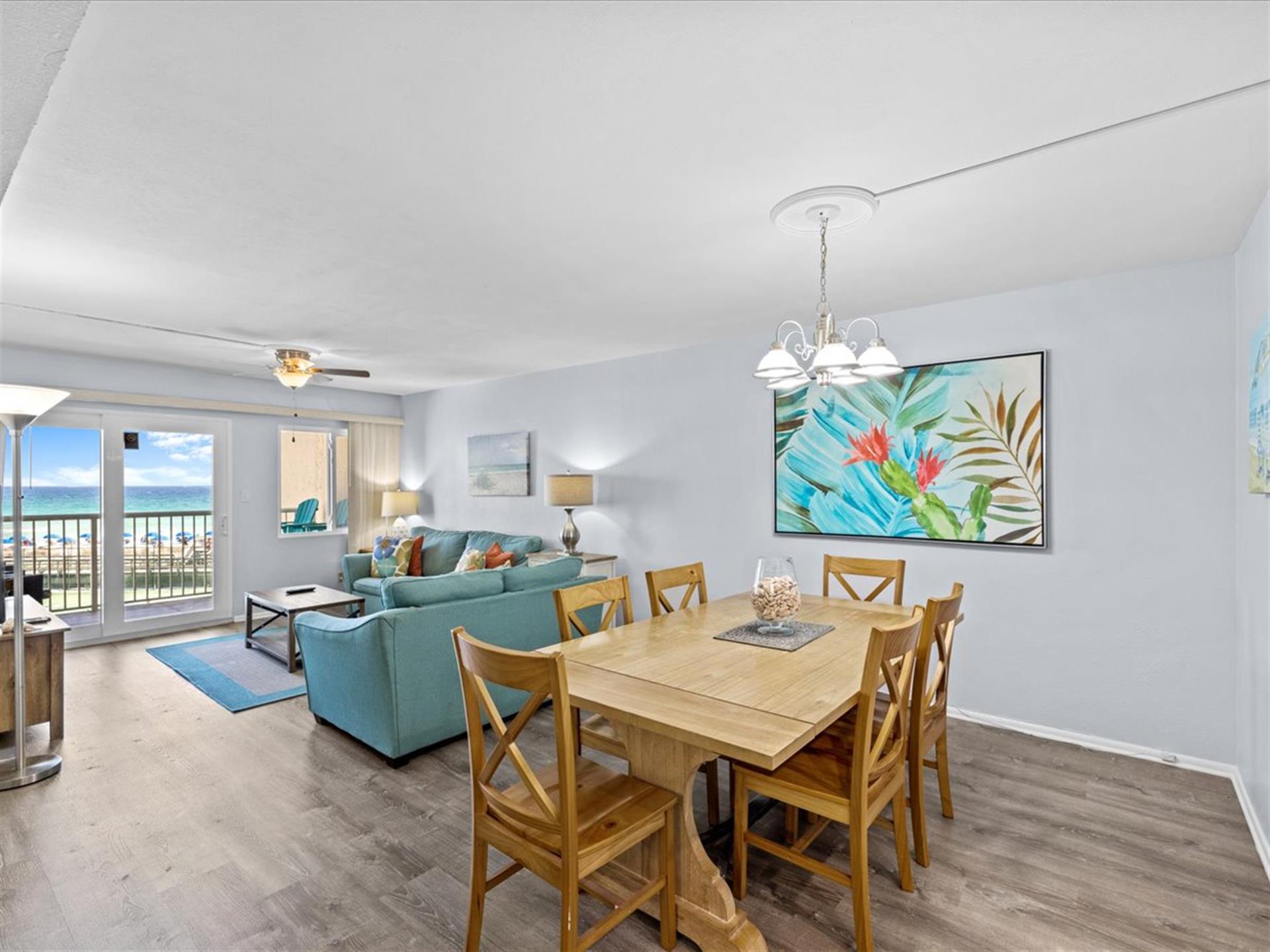 HSRC 307 Dining Living Areas With Gulf View