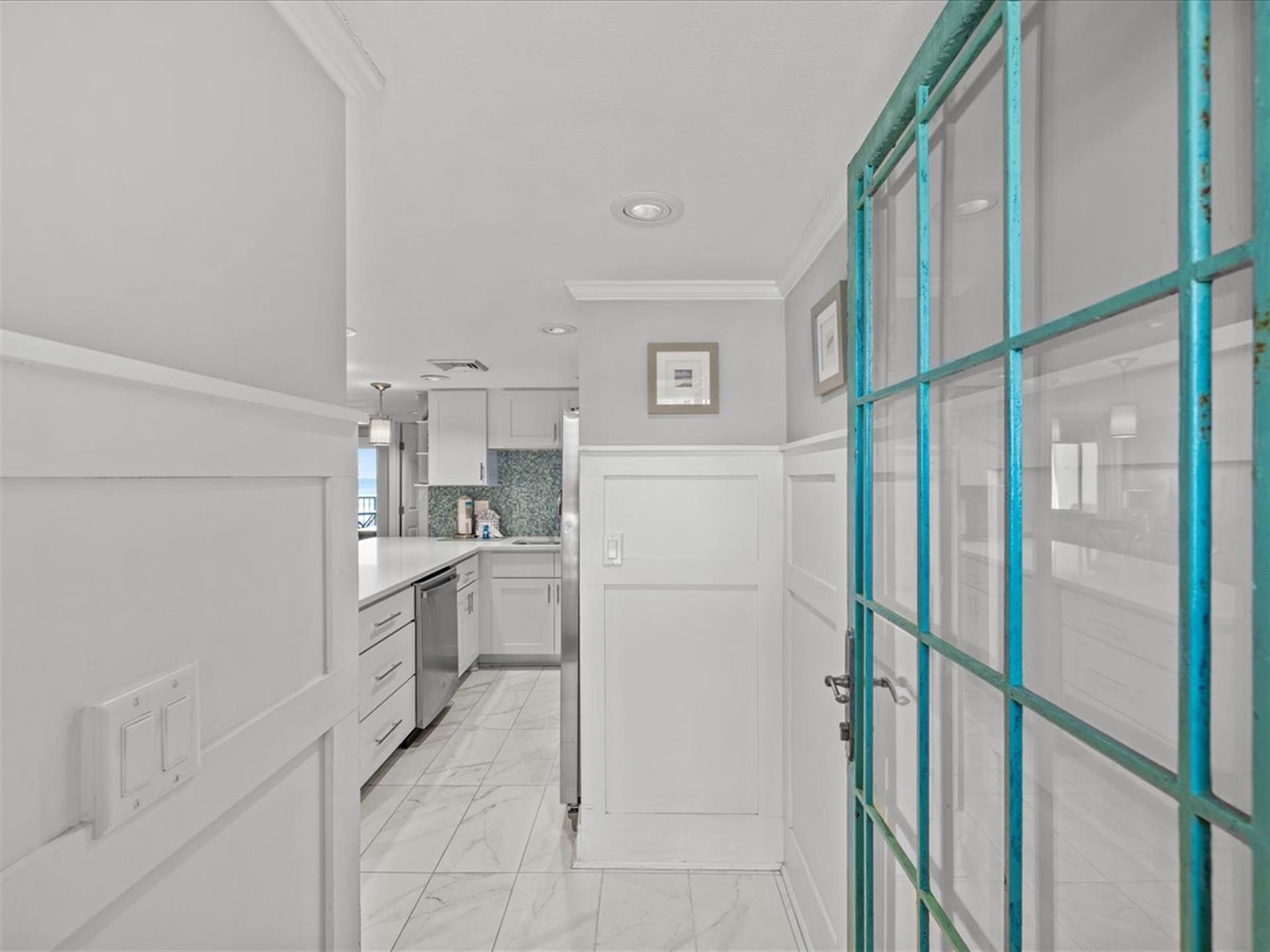 HSRC 302 Unit Entryway