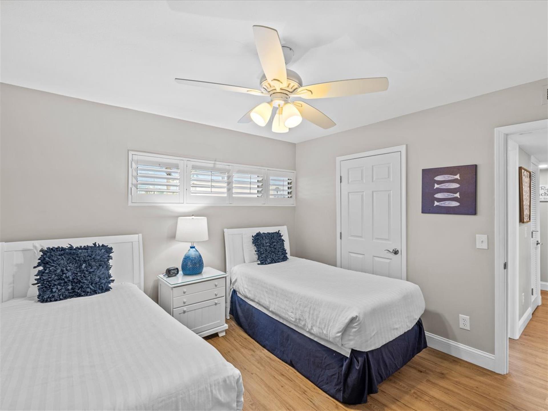 HSRC 107 Second Bedroom With Twin Beds