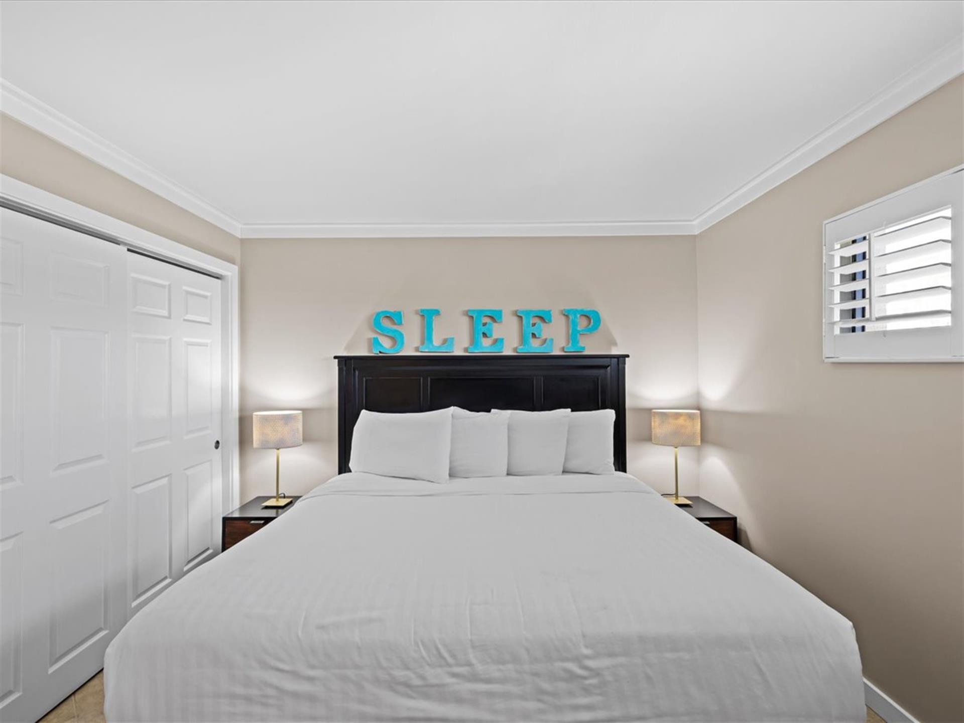 HSRC 301 Second Bedroom With King Bed