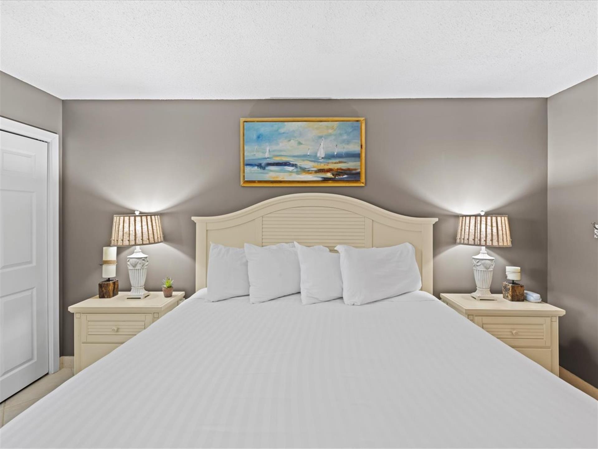 HSRC 116 Master Bedroom With King Bed