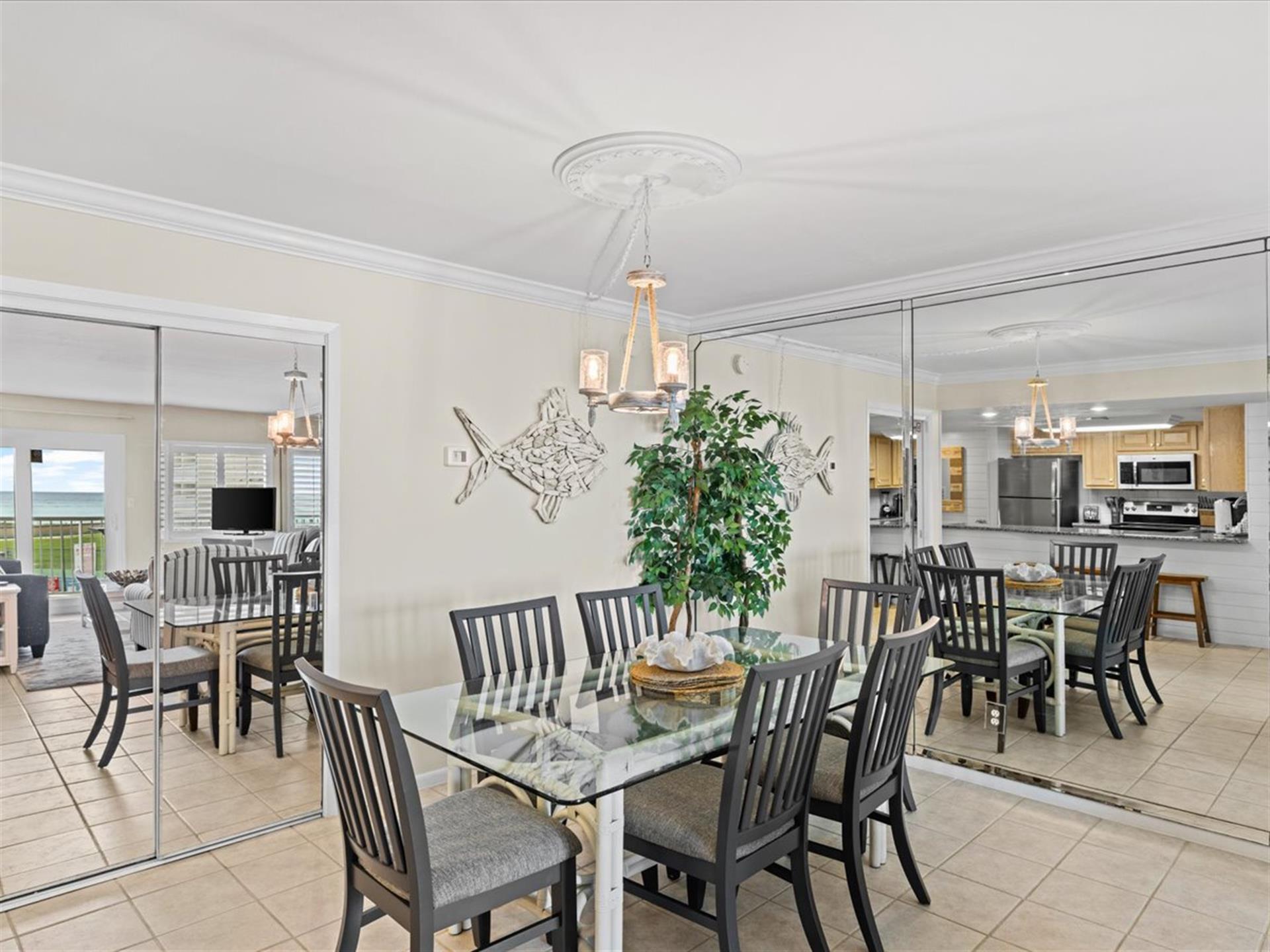 HSRC 208 Dining Area