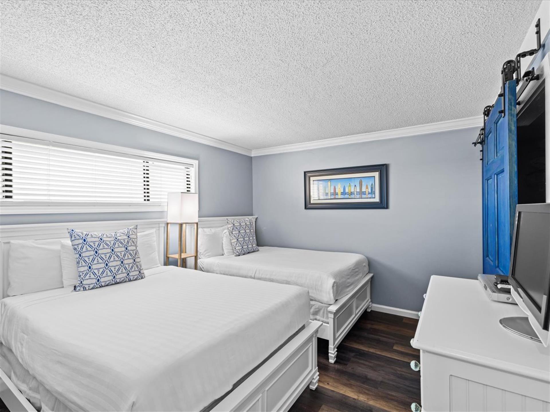 HSRC 515 Second Bedroom With Two Full Beds