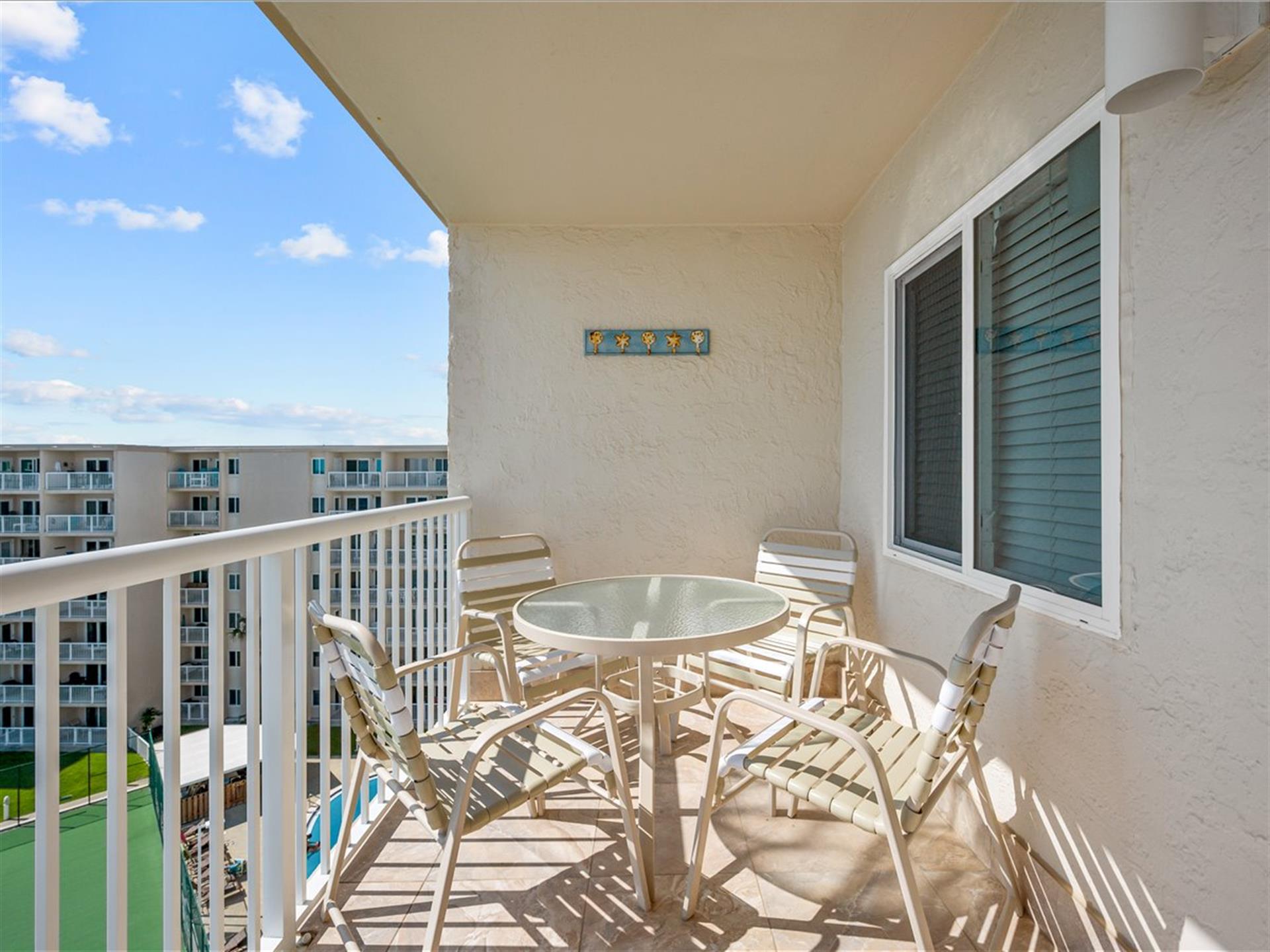 HSRC 719 Private Balcony