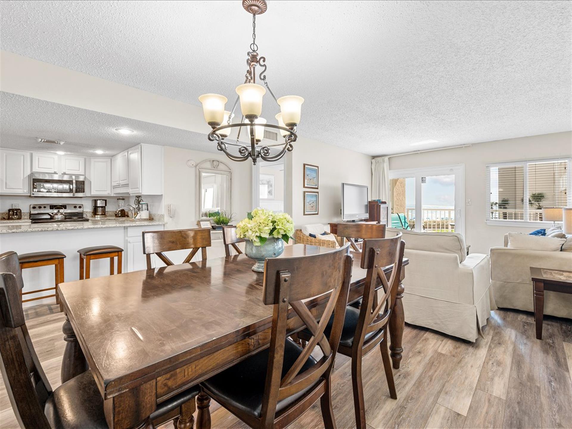 HSRC 314 Dining Area