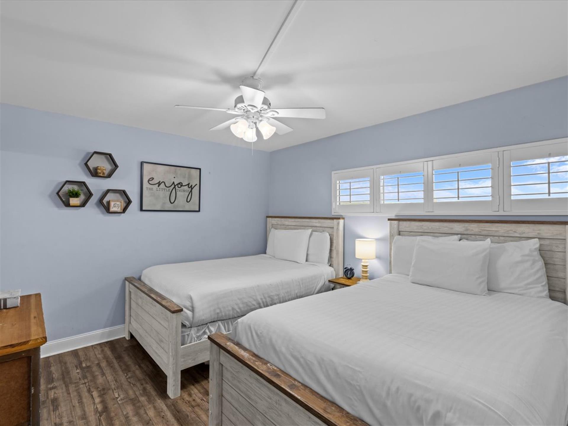 HSRC 607 Second Bedroom With Two Double Beds