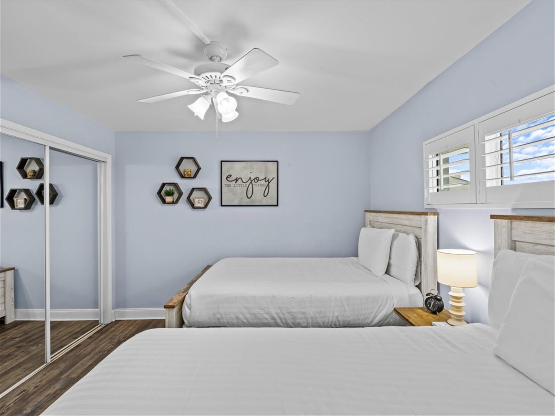 HSRC 607 Second Bedroom With Two Double Beds