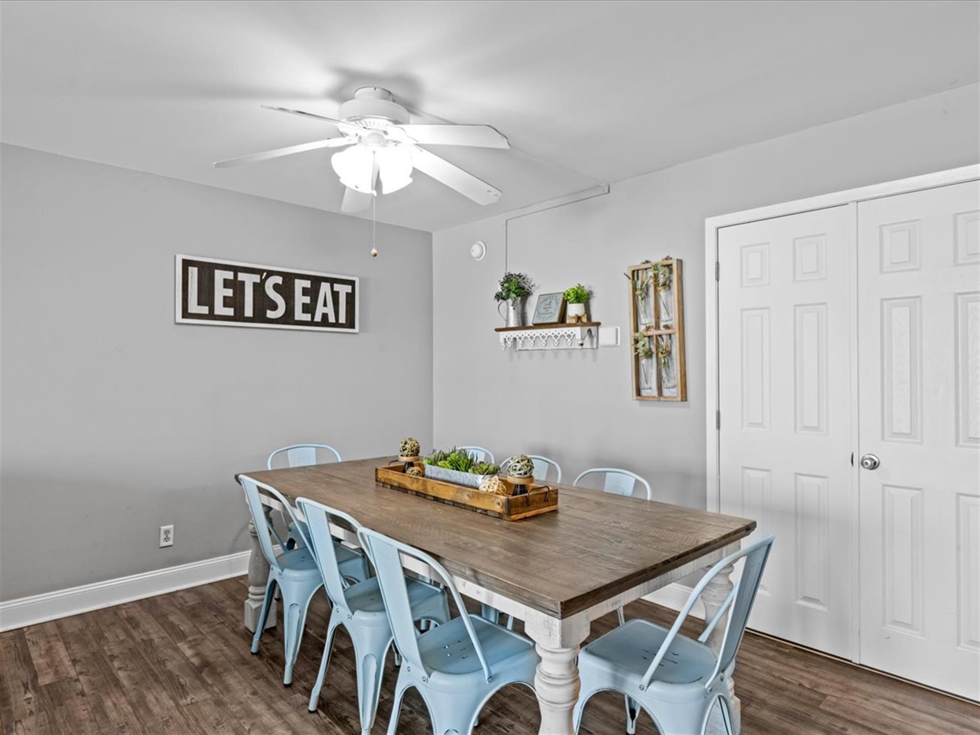 HSRC 607 Dining Area