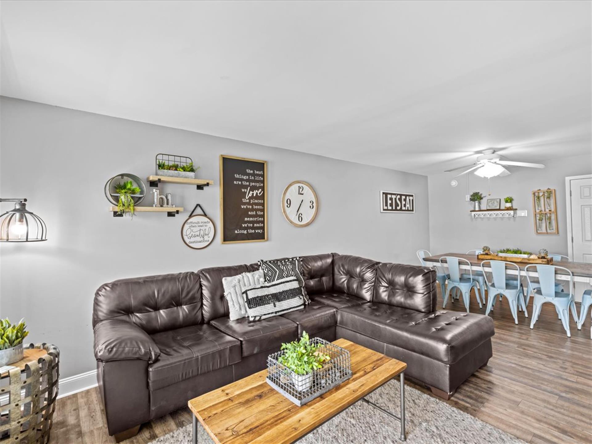 HSRC 607 Living Area