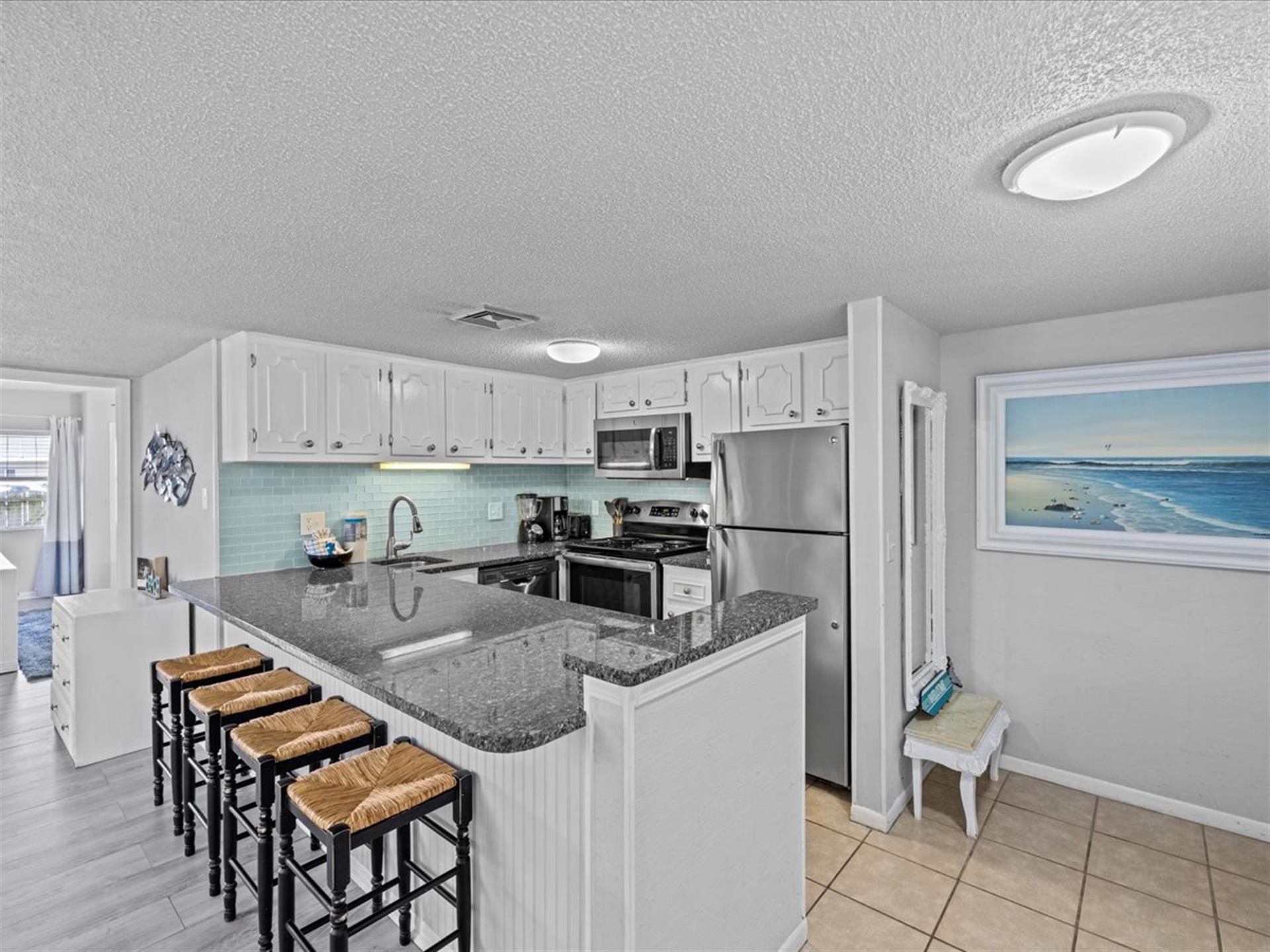 HSRC 2A Breakfast Bar Kitchen