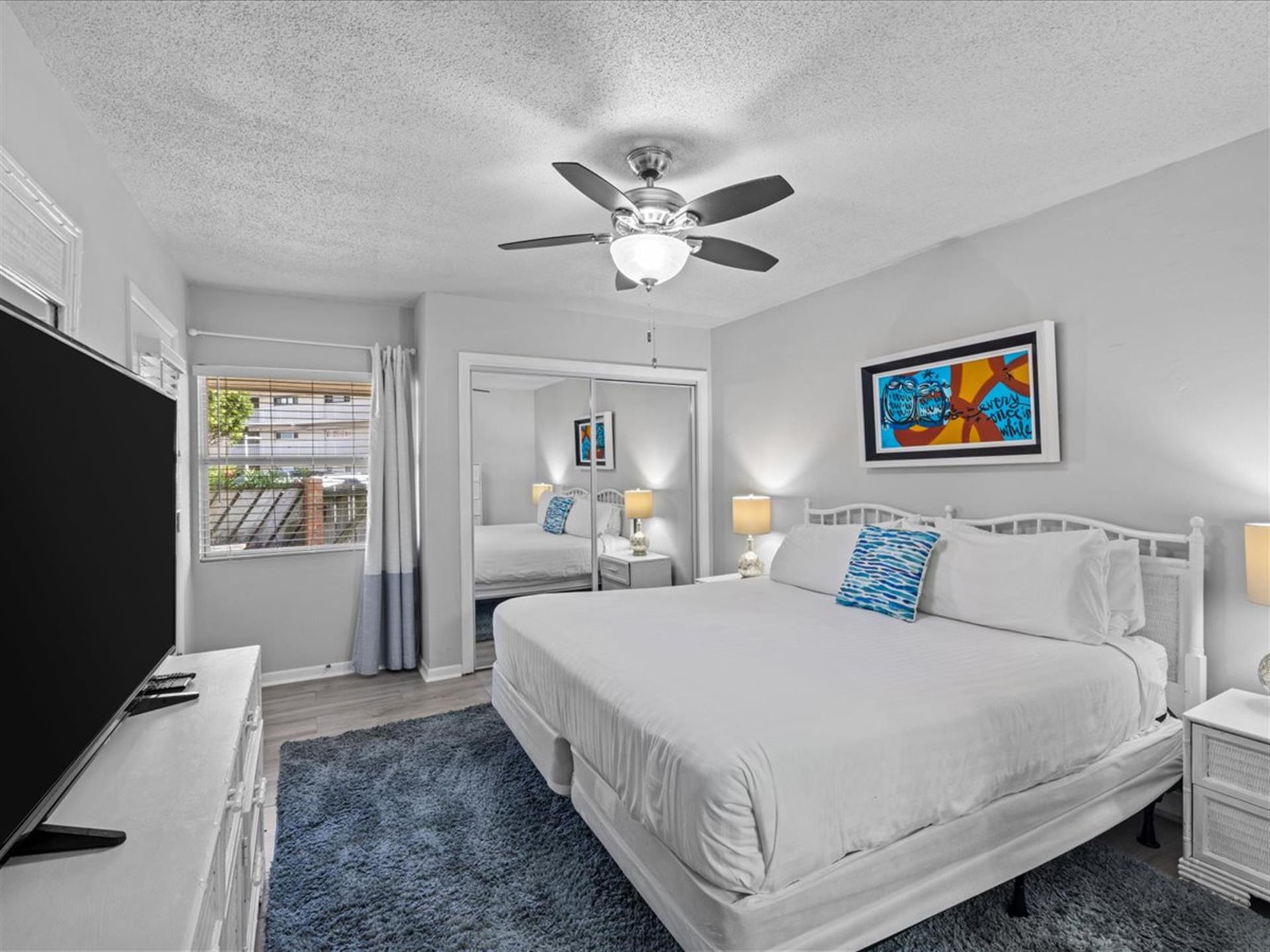 HSRC 2A Master Bedroom With King Bed